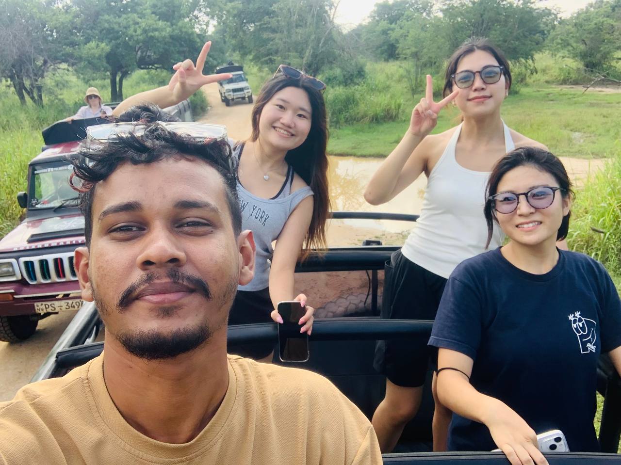 Into the Wild: A Perfect Day on Safari